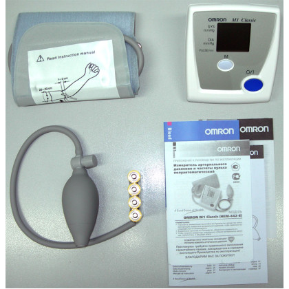 Тонометр Omron полуавтоматический электронный M1 Classic Фото товара Тонометр Omron полуавтоматический электронный M1 Classic