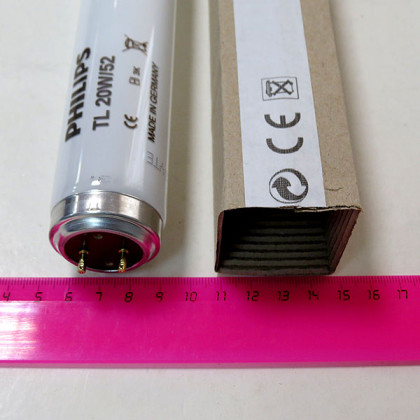 Лампа ультрафиолетовая Philips TL 20W/52 G13  Фото товара Лампа ультрафиолетовая Philips TL 20W/52 G13