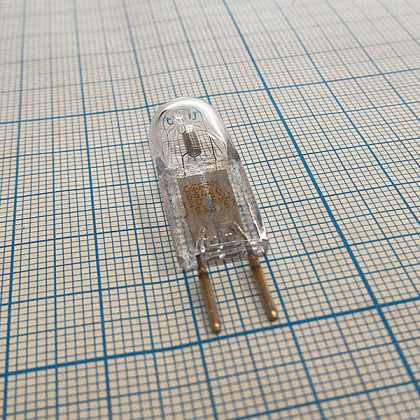 Лампа галогенная (галогеновая) Osram 64440S 12V 50W GY6,35 Фото товара Лампа галогенная (галогеновая) Osram 64440S 12V 50W GY6,35