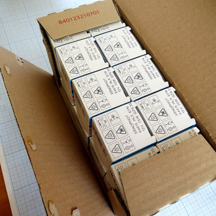 Лампа галогенная (галогеновая) Osram HLX 64615 12V 75W GZ6,35 Фото товара Лампа галогенная (галогеновая) Osram HLX 64615 12V 75W GZ6,35