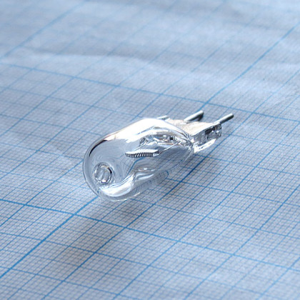 Лампа галогенная (галогеновая) Osram HLX 64638 24V 100W G6,35 Фото товара Лампа галогенная (галогеновая) Osram HLX 64638 24V 100W G6,35