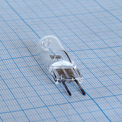 Лампа галогенная (галогеновая) Osram HLX 64638 24V 100W G6,35 Фото товара Лампа галогенная (галогеновая) Osram HLX 64638 24V 100W G6,35