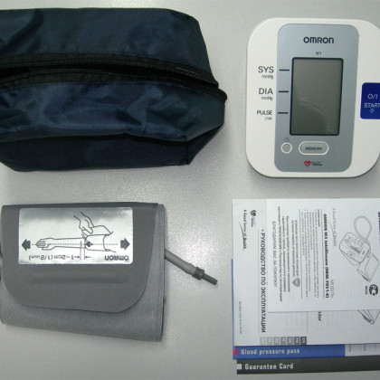 Тонометр Omron M3 Intellisense Фото товара Тонометр Omron M3 Intellisense