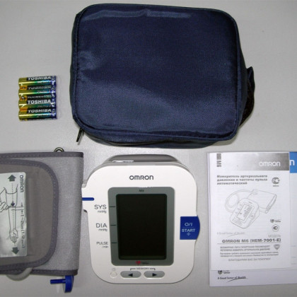Тонометр Omron M6 Фото товара Тонометр Omron M6