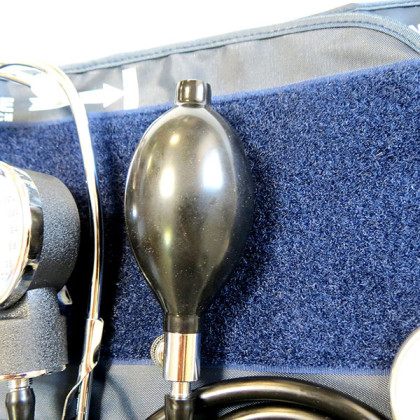 Тонометр механический МТ-10 с фонендоскопом Фото товара Тонометр механический МТ-10 с фонендоскопом