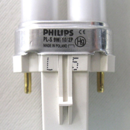 Лампа Philips Master PL-S 9W/10/2P G23 терапевтическая  Фото товара Лампа Philips Master PL-S 9W/10/2P G23 терапевтическая