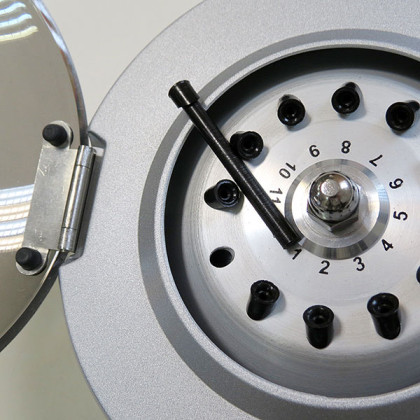 Центрифуга гематокритная лабораторная Elmi СМ-70 Фото товара Центрифуга гематокритная лабораторная Elmi СМ-70