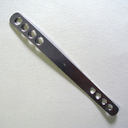 Шпатель для языка двухсторонний с круглыми отверстиями ОР-7-301 Фото товара Шпатель для языка двухсторонний с круглыми отверстиями ОР-7-301