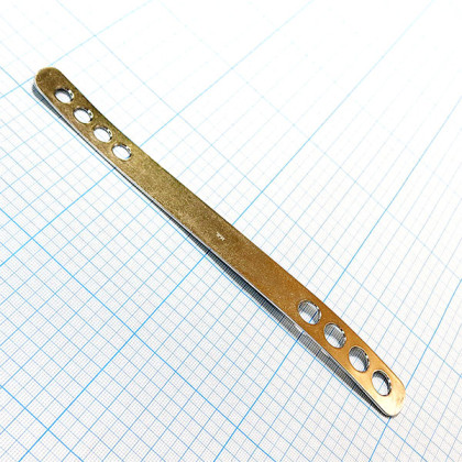 Шпатель для языка двухсторонний с круглыми отверстиями ОР-7-301 Фото товара Шпатель для языка двухсторонний с круглыми отверстиями ОР-7-301