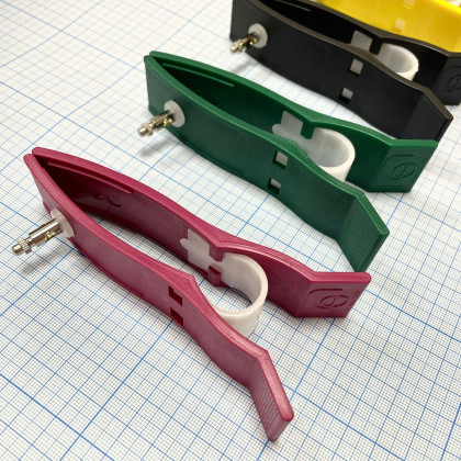 Фото товара Электрод конечностный взрослый с винтом и зажимом (прищепки цветные - 4 шт.упаковка) РФ