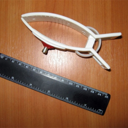 Фото товара Электрод конечностный педиатрический с винтом и зажимом  (прищепки белые - 4 шт.упаковка) РФ