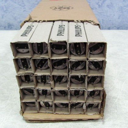 Лампа бактерицидная Philips TUV 15W G13 Фото товара Лампа бактерицидная Philips TUV 15W G13