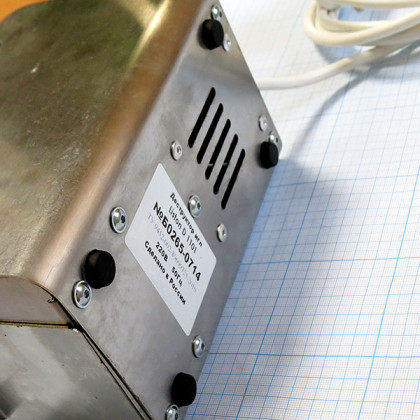 Деструктор игл и шприцев Liston D 1101 Фото товара Деструктор игл и шприцев Liston D 1101