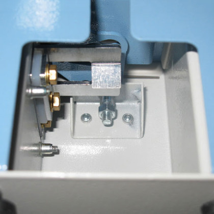 Деструктор игл и шприцев Liston D 1101 Фото товара Деструктор игл и шприцев Liston D 1101