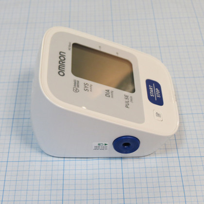 Тонометр электронный автоматический Omron M2 Basic с адаптером Фото товара Тонометр электронный автоматический Omron M2 Basic с адаптером