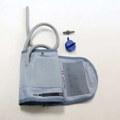 Манжета CS2 педиатрическая для тонометров Omron M4-I, M5-I Фото товара Манжета CS2 педиатрическая для тонометров Omron M4-I, M5-I