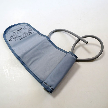 Манжета CS2 педиатрическая для тонометров Omron M4-I, M5-I Фото товара Манжета CS2 педиатрическая для тонометров Omron M4-I, M5-I