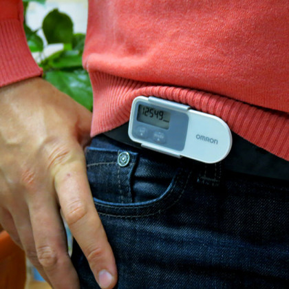 Шагомер Omron HJ-320-E Фото товара Шагомер Omron HJ-320-E