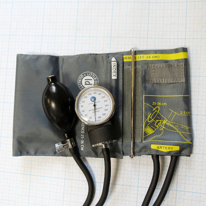Тонометр LD-71 механический со стетоскопом Фото товара Тонометр LD-71 механический со стетоскопом