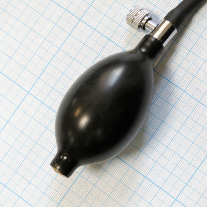 Тонометр LD-71 механический со стетоскопом Фото товара Тонометр LD-71 механический со стетоскопом