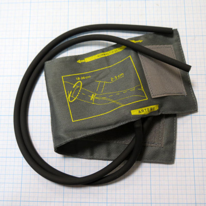 Манжета с камерой LD-CUFF C2C, двухтрубочная, 18-26см хлопок, детская Фото товара Манжета с камерой LD-CUFF C2C, двухтрубочная, 18-26см хлопок, детская