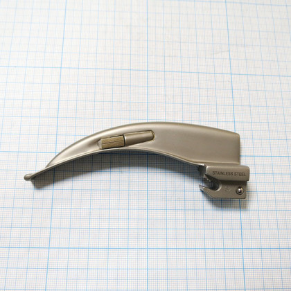 Клинок ларингоскопический KaWe «Макинтош» №2 изогнутый Фото товара Клинок ларингоскопический KaWe «Макинтош» №2 изогнутый