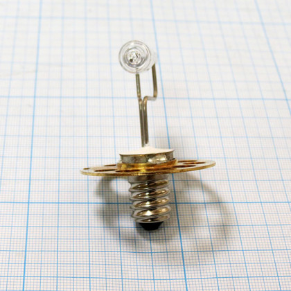 Лампа Inami 12V 50W (4,2A) P44s Фото товара Лампа Inami 12V 50W (4,2A) P44s