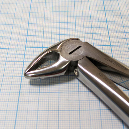 Щипцы для удаления нижних корней SD-0429-33С  Фото товара Щипцы для удаления нижних корней SD-0429-33С