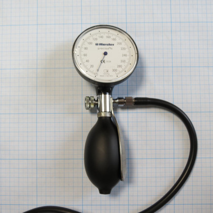 Тонометр механический Precisa - Riester 1360-107 Фото товара Тонометр механический Precisa - Riester 1360-107