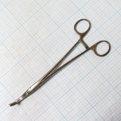 Зажим для почечной ножки З-52 Фото товара Зажим для почечной ножки З-52