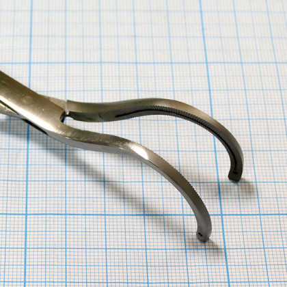 Зажим для почечной ножки З-52 Фото товара Зажим для почечной ножки З-52