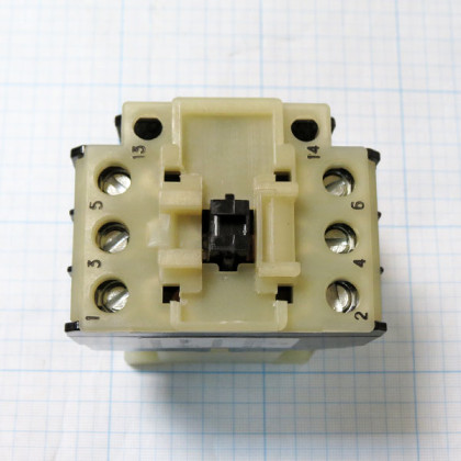 Фото товара Пускатель магнитный ПМ 12-040152 УХЛ4А-220 для АЭ-25