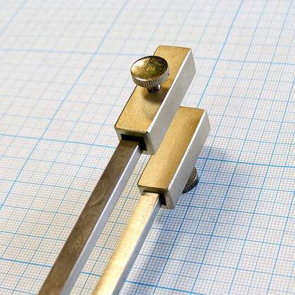 Камертон стальной с грузиками C64/C128, J-31-026 (Surgicon) Фото товара Камертон стальной с грузиками C64/C128, J-31-026 (Surgicon)