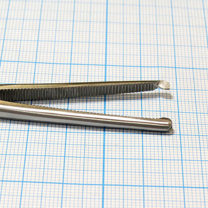 Зажим кровоостанавливающий зубчатый прямой №2 J-17-118 Фото товара Зажим кровоостанавливающий зубчатый прямой №2 J-17-118