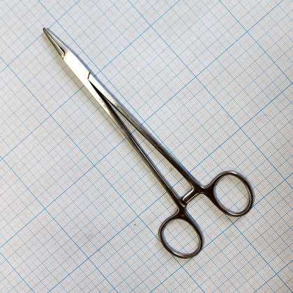 Иглодержатель сосудистый J-17-165 200 мм Фото товара Иглодержатель сосудистый J-17-165 200 мм