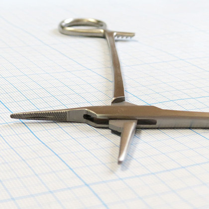 Иглодержатель сосудистый J-17-165 200 мм Фото товара Иглодержатель сосудистый J-17-165 200 мм