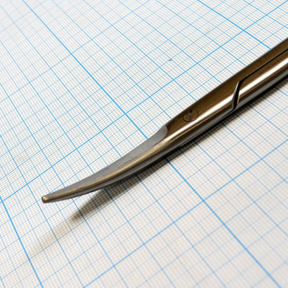 Фото товара Зажим к/о нейрохирургический изогнутый, беззубый 145 мм з-17-2п