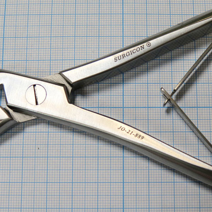 Кусачки нейрохирургические изогнутые по ребру JO-21-889 по Бейеру Фото товара Кусачки нейрохирургические изогнутые по ребру JO-21-889 по Бейеру