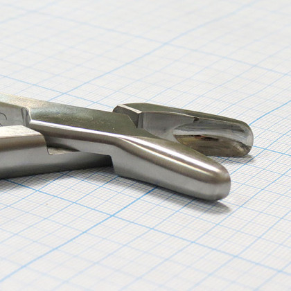 Кусачки нейрохирургические изогнутые по ребру JO-21-889 по Бейеру Фото товара Кусачки нейрохирургические изогнутые по ребру JO-21-889 по Бейеру