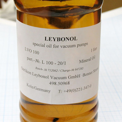 Масло вакуумное Leybonol (1 литр) Фото товара Масло вакуумное Leybonol (1 литр)