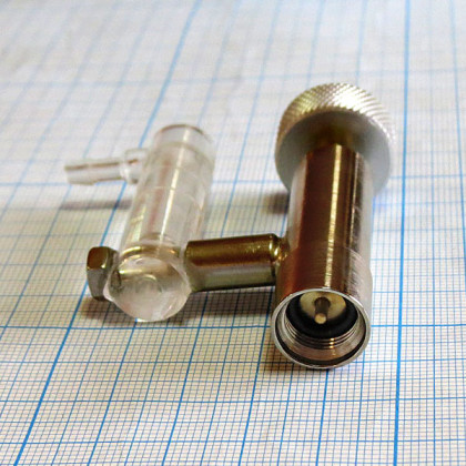 Редуктор для газового баллона для анализатора Micro CO Фото товара Редуктор для газового баллона для анализатора Micro CO