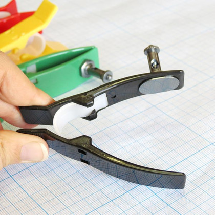 Фото товара Электрод конечностный педиатрический с винтом и зажимом, КНР (прищепка) 87х20