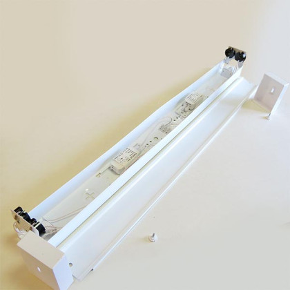 Облучатель бактерицидный ОБНП 2х30-01  Фото товара Облучатель бактерицидный ОБНП 2х30-01