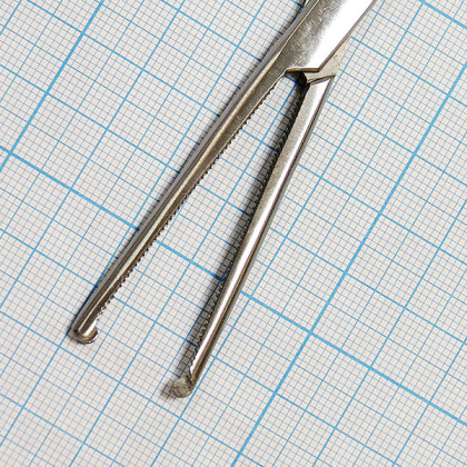 Зажим кровоостанавливающий зубчатый прямой №3 J-17-120 Фото товара Зажим кровоостанавливающий зубчатый прямой №3 J-17-120