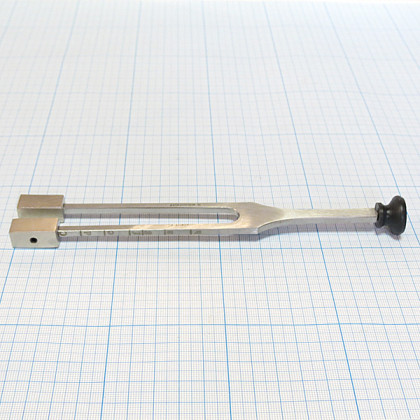 Камертон стальной с грузиками C128 J-31-027 Фото товара Камертон стальной с грузиками C128 J-31-027