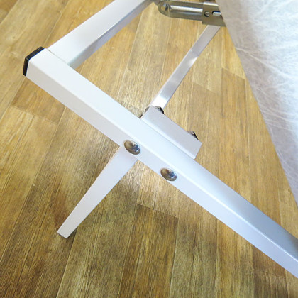 Кушетка смотровая КМС с подголовником "Салве" Фото товара Кушетка смотровая КМС с подголовником "Салве"