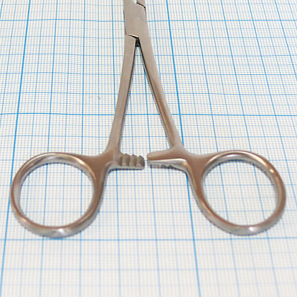 Зажим хирургический 150 мм J-35-303  Фото товара Зажим хирургический 150 мм J-35-303