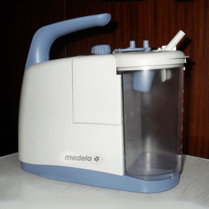 Аспиратор MEDELA Clario AC/DC вакуумный  Фото товара Аспиратор MEDELA Clario AC/DC вакуумный