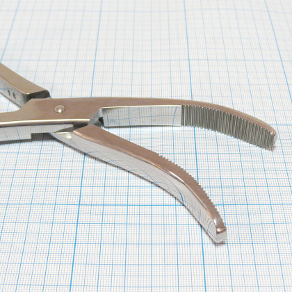 Щипцы для отгибания гипсовых повязок Wolff 16-134 Фото товара Щипцы для отгибания гипсовых повязок Wolff 16-134