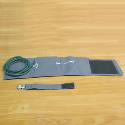 Манжета однотрубочная без кольца, средняя, для окружности плеча 23-32см Фото товара Манжета однотрубочная без кольца, средняя, для окружности плеча 23-32см